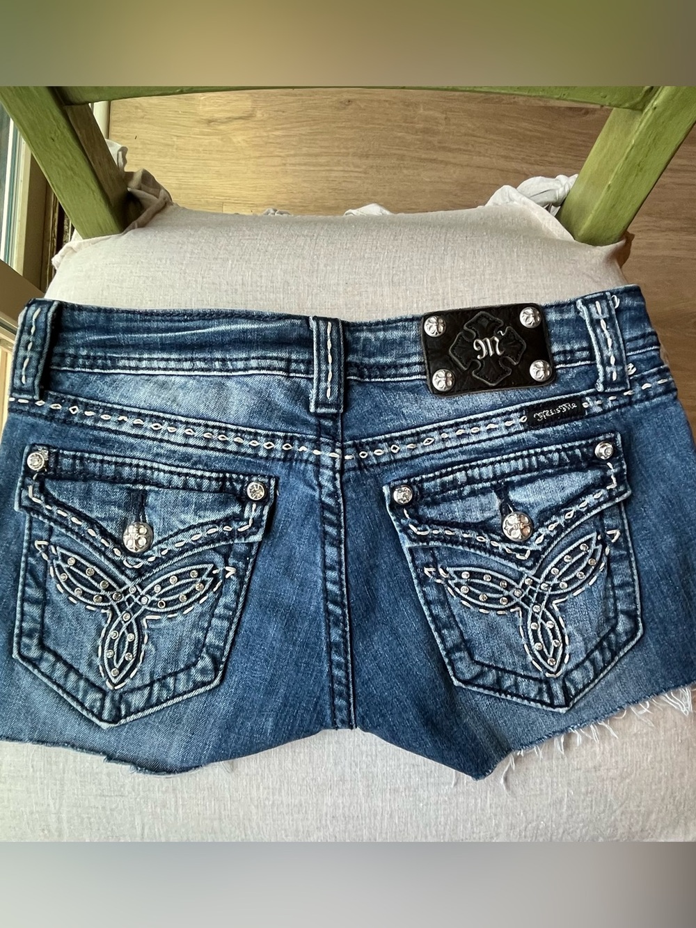 Miss Me Cut Off Jean Shorts Size 28 Embellished Rhinestone Bling Flap Pocket - Picture 5 of 8